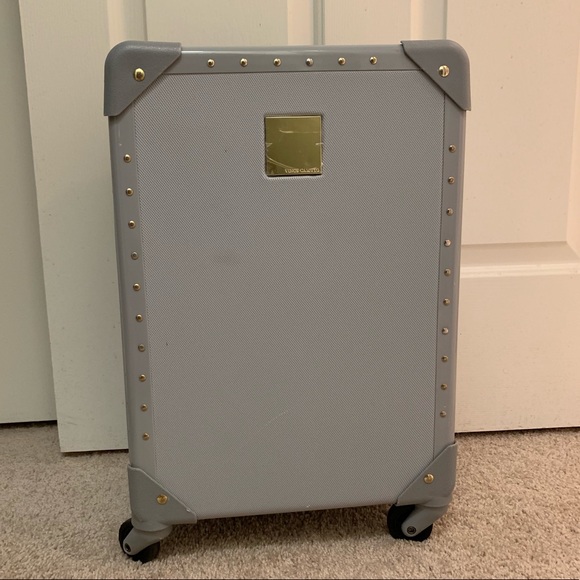 vince camuto carry on